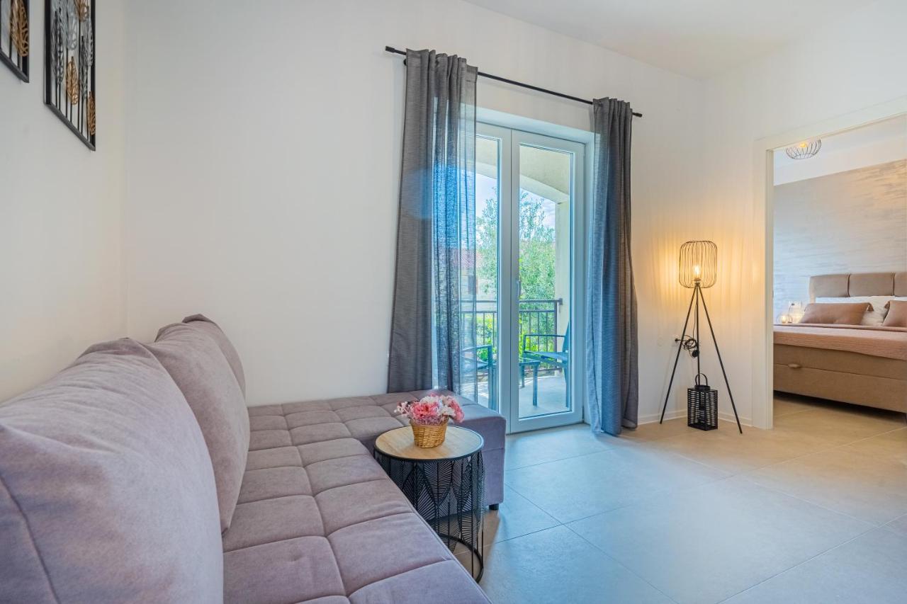 Apartments Ivanka เซรส ภายนอก รูปภาพ