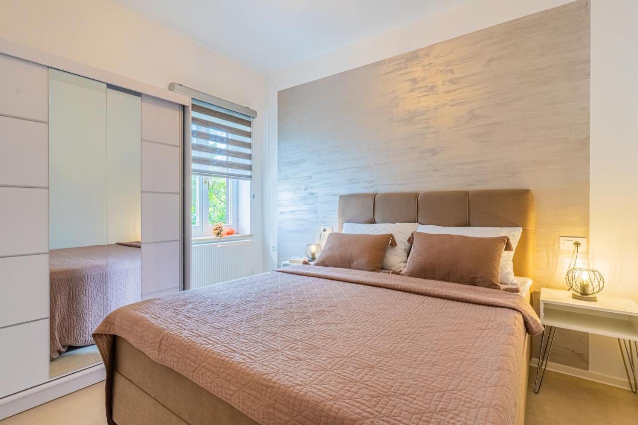 Apartments Ivanka เซรส ภายนอก รูปภาพ